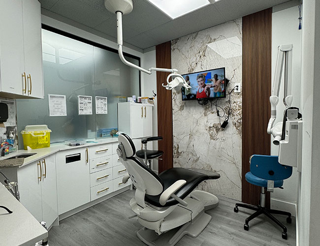 Comfortable dental treatment room with latest equipment